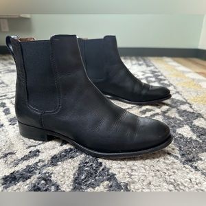 Frye Carly Chelsea boots